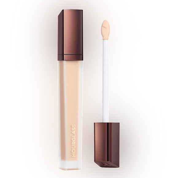 Hourglass Other - HOURGLASS Vanish Airbrush Concealer new with box
